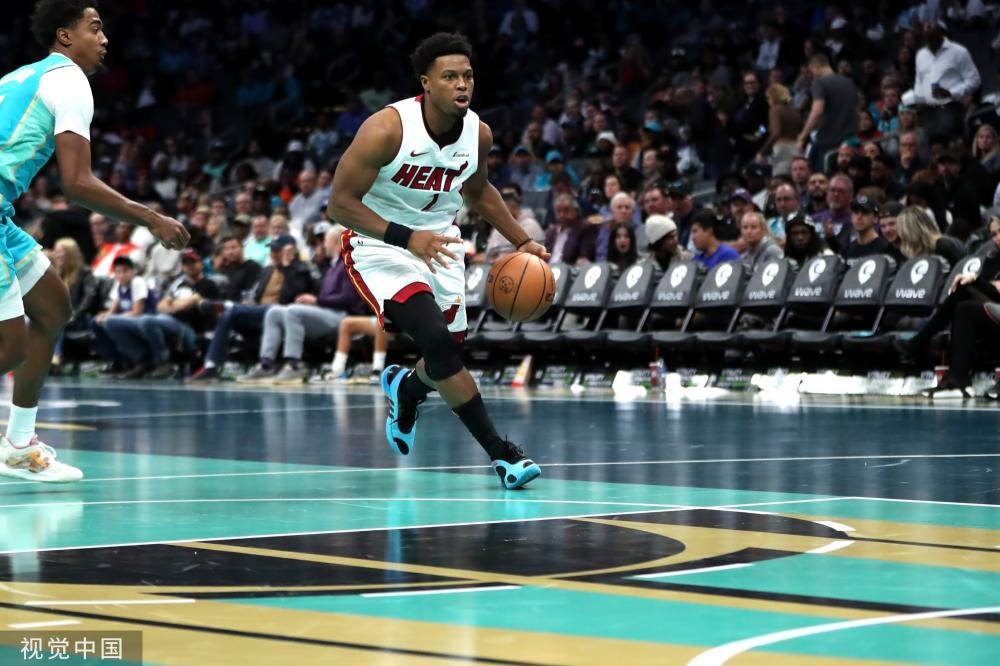 陌生而感到 陌生而感到